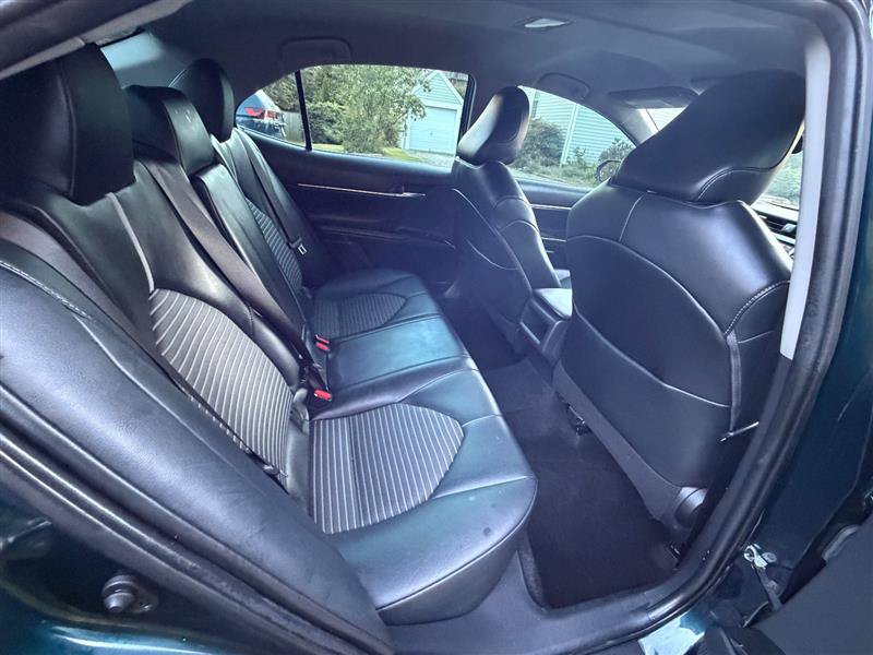 Used 2020 Toyota Camry SE FWD image 23