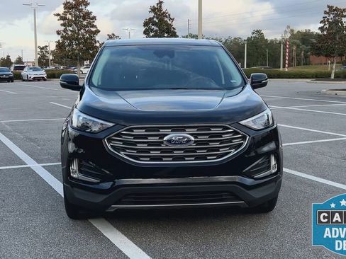 Used 2024 Ford Edge Titanium image 3