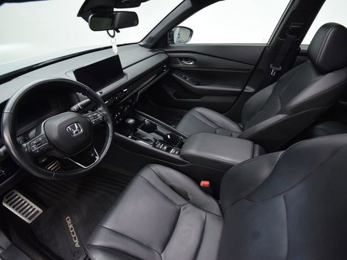 Used 2023 Honda Accord Sport image 10