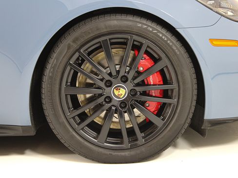 Used 2023 Porsche Panamera GTS AWD/4WD image 17