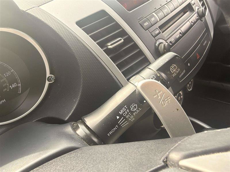 Used 2010 Mitsubishi Outlander SE FWD image 33