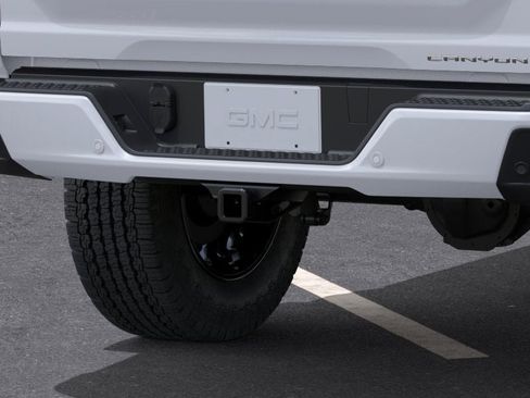 New 2026 GMC Canyon Denali AWD/4WD image 14