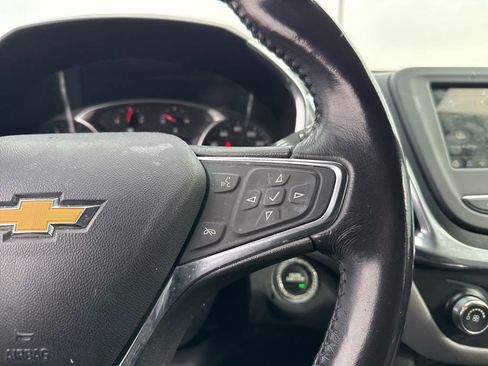 Used 2019 Chevrolet Equinox LT image 16