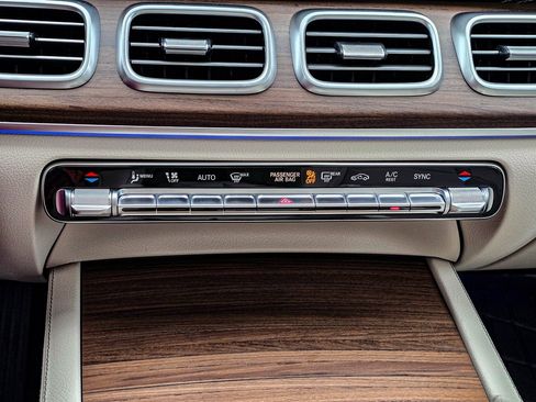 New 2026 Mercedes-Benz GLS 450 4MATIC image 18