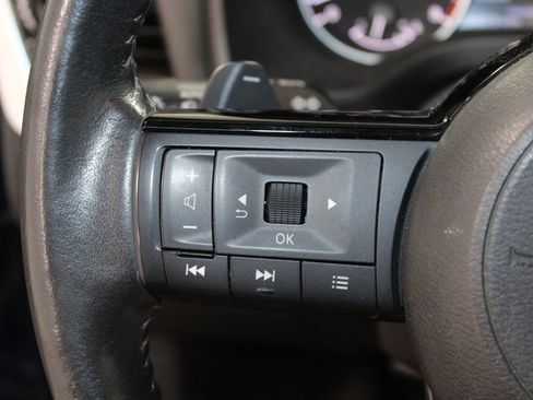 Used 2023 Nissan Rogue SL FWD image 21