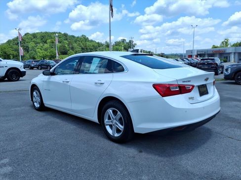 Used 2024 Chevrolet Malibu LS w/ Driver Confidence Package FWD image 3