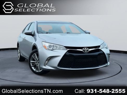 Used 2015 Toyota Camry SE FWD image 1