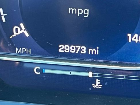 Used 2025 Chevrolet Silverado 2500 LT w/ Convenience Package image 23