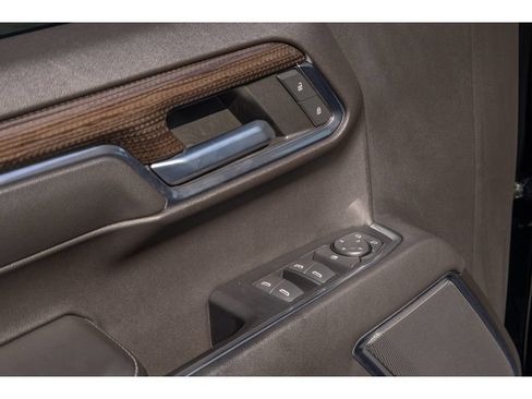 Used 2022 Chevrolet Silverado 1500 RST AWD/4WD image 19