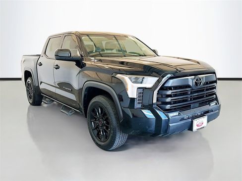 Used 2022 Toyota Tundra SR5 image 3