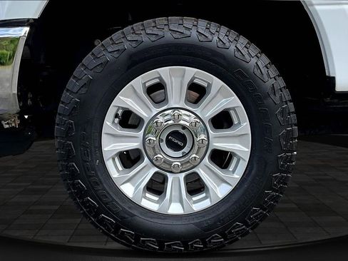 Certified 2022 Ford F350 XLT w/ XLT Value Package AWD/4WD image 35
