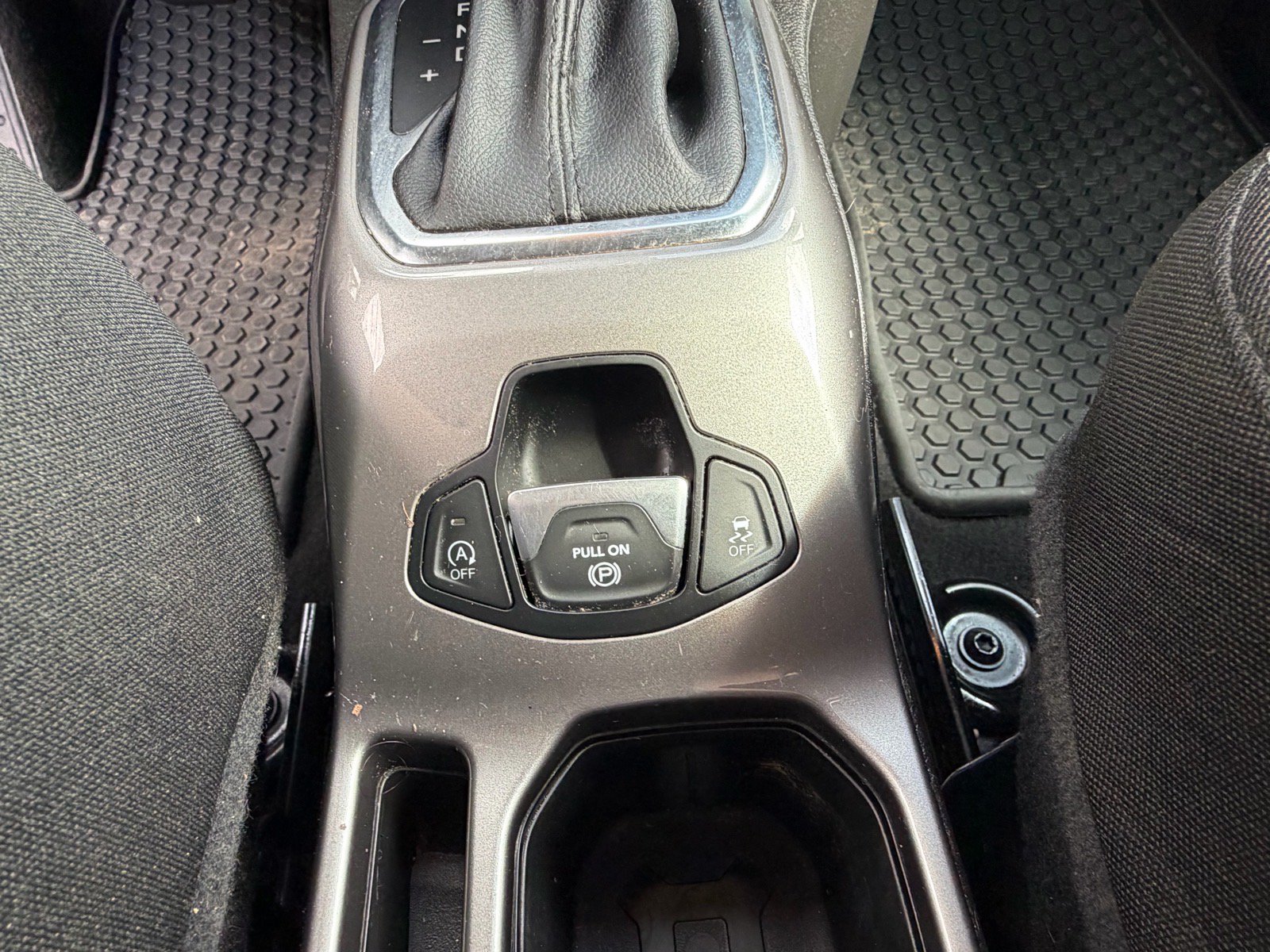 Used 2022 Jeep Renegade Latitude w/ Convenience Group AWD/4WD image 35