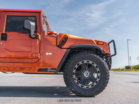 Used 2002 HUMMER H1 4-Door Wagon image 11