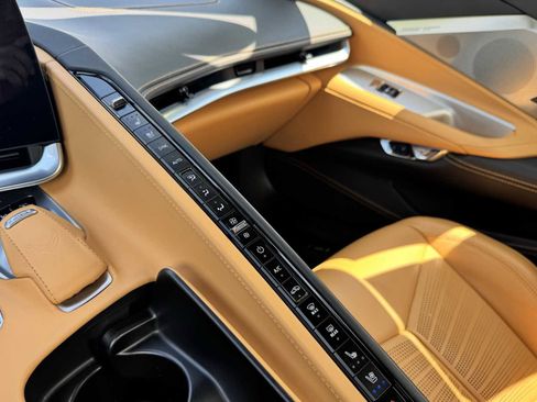 Used 2023 Chevrolet Corvette Stingray Premium Conv w/ 3LT RWD image 6