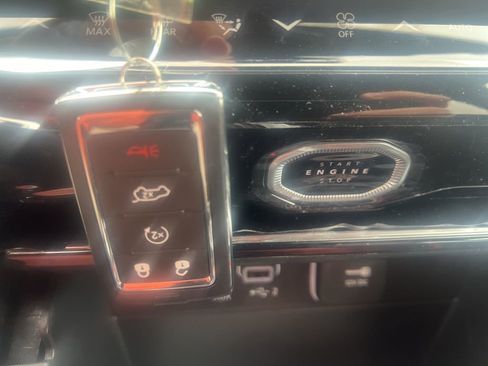 New 2026 Jeep Grand Cherokee L Limited AWD/4WD image 31