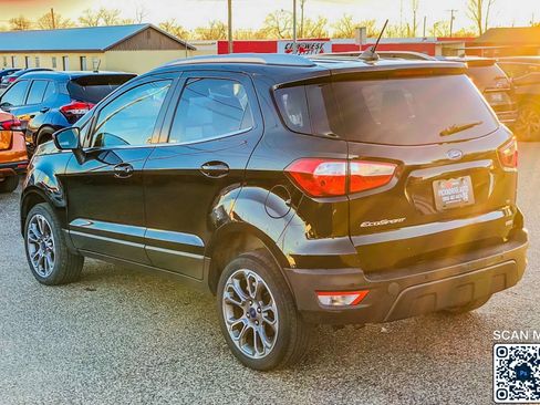 Used 2022 Ford EcoSport Titanium image 6