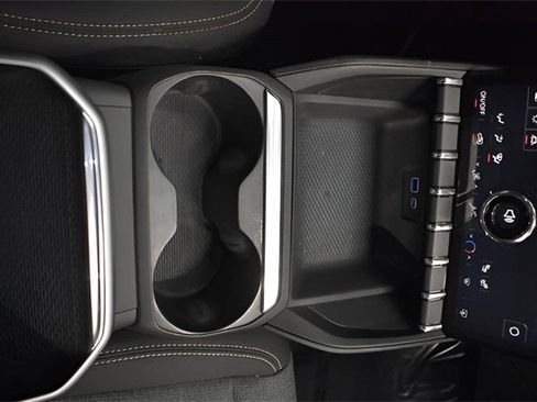 Used 2025 GMC Terrain Elevation w/ Technology Package II image 30