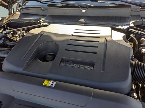 Used 2022 Land Rover Range Rover Sport HSE Silver Edition image 33