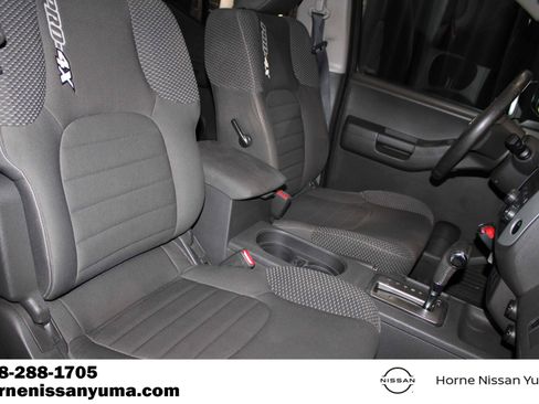 Used 2013 Nissan Xterra PRO-4X AWD/4WD image 6