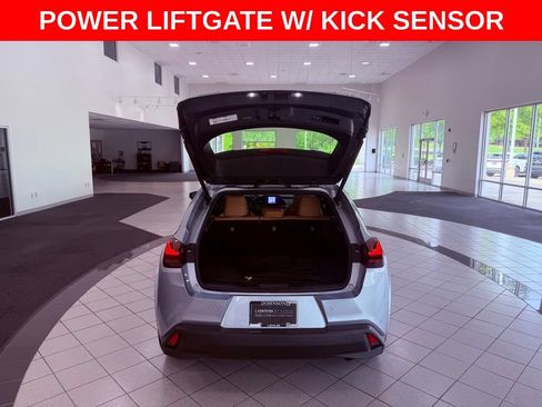 Certified 2023 Lexus UX 250h FWD w/ Accessory Package (Z1) image 8