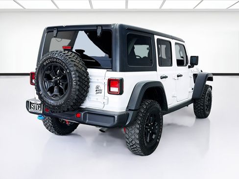 Used 2024 Jeep Wrangler Unlimited AWD/4WD image 4