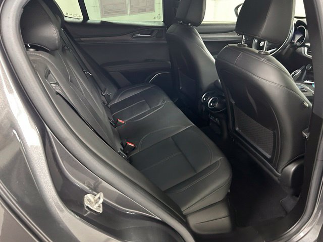 Used 2023 Alfa Romeo Stelvio Ti AWD/4WD image 14