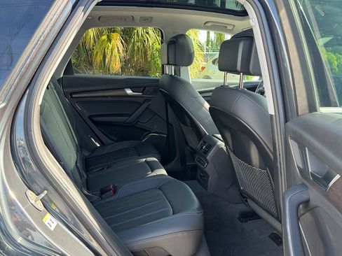 Used 2023 Audi Q5 2.0T Premium w/ Convenience Package AWD/4WD image 17
