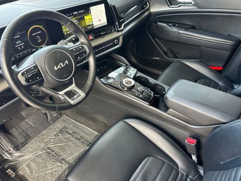 Used 2023 Kia Sportage SX Prestige image 4