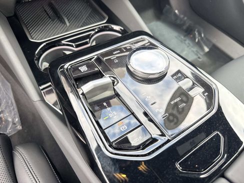 Certified 2026 BMW 530i image 24