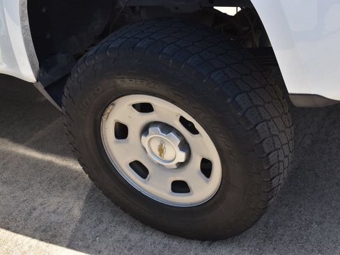 Used 2017 Chevrolet Colorado W/T RWD image 12
