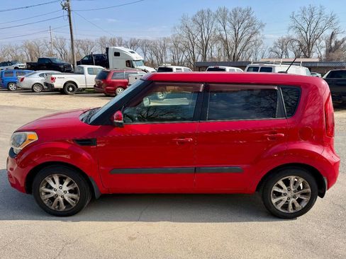 Used 2012 Kia Soul + w/ Audio Pkg image 1