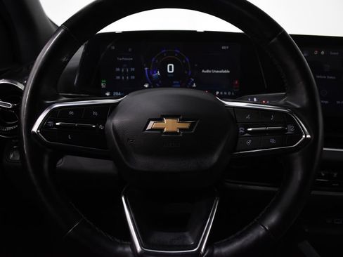 Used 2025 Chevrolet Equinox LT FWD image 12