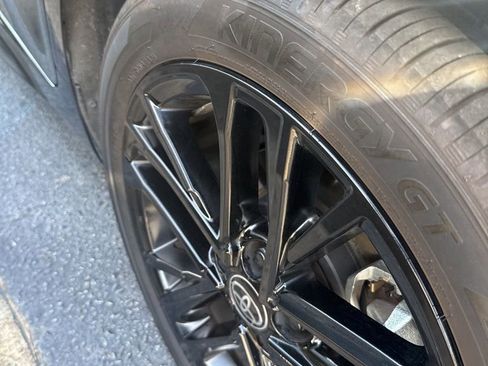 Used 2025 Toyota Camry SE image 10