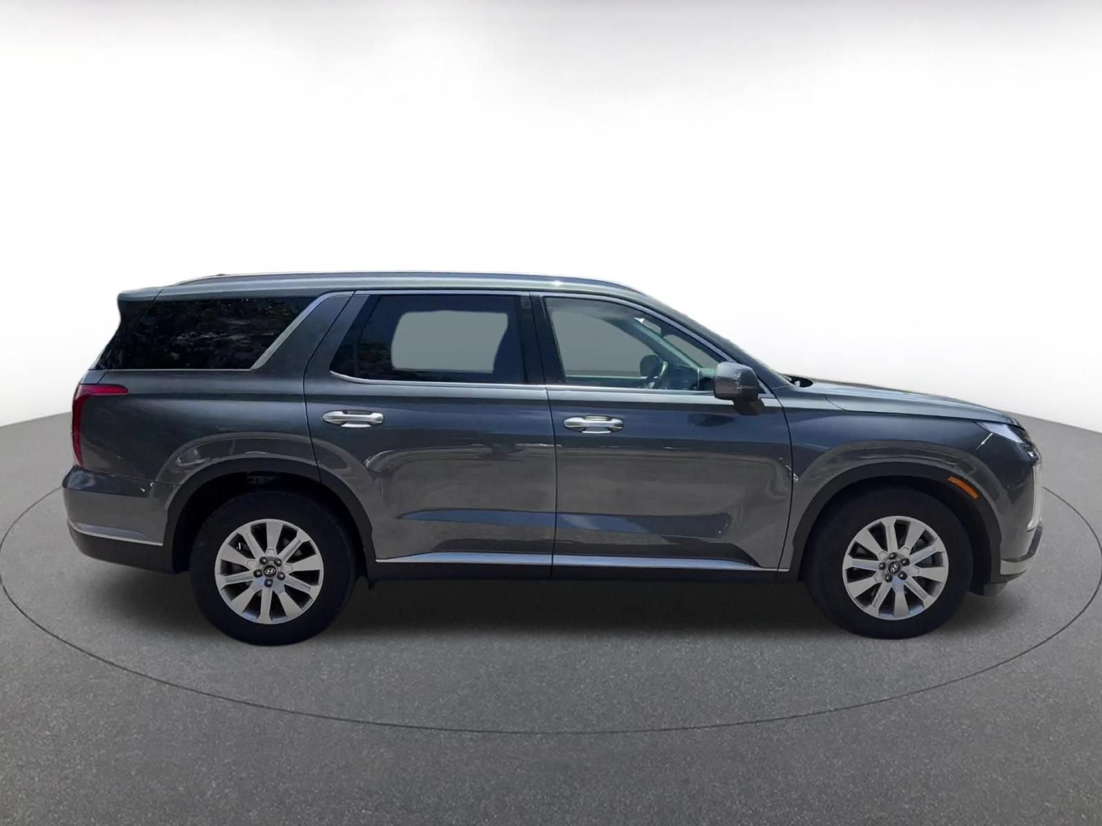 Used 2025 Hyundai Palisade SEL FWD image 15