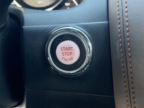 Certified 2020 Nissan Armada Platinum w/ Platinum Reserve Package image 20