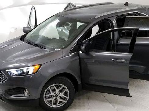 Certified 2024 Ford Edge SEL w/ Convenience Package AWD/4WD image 24