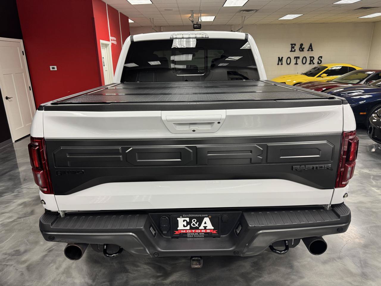 Used 2017 Ford F150 Raptor w/ Equipment Group 802A Luxury AWD/4WD image 12
