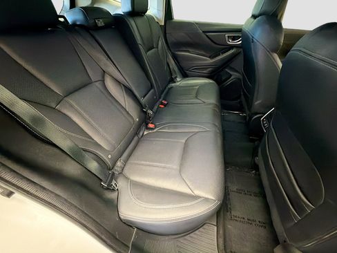 Used 2022 Subaru Forester Touring AWD/4WD image 14
