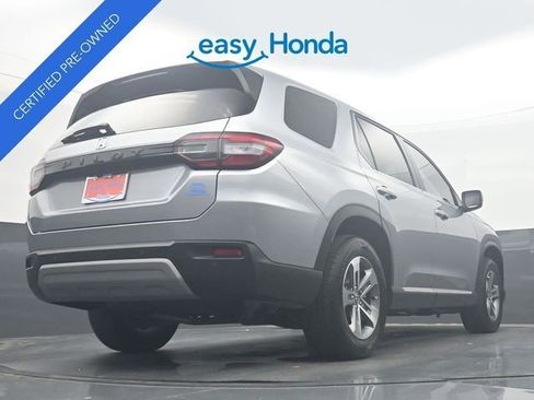 Certified 2025 Honda Pilot EX-L image 32