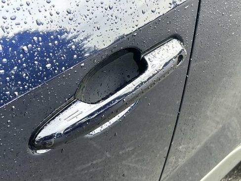 Used 2025 Toyota RAV4 XLE FWD image 14