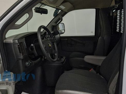 Used 2021 Chevrolet Express 2500 w/ Driver Convenience Package RWD image 22