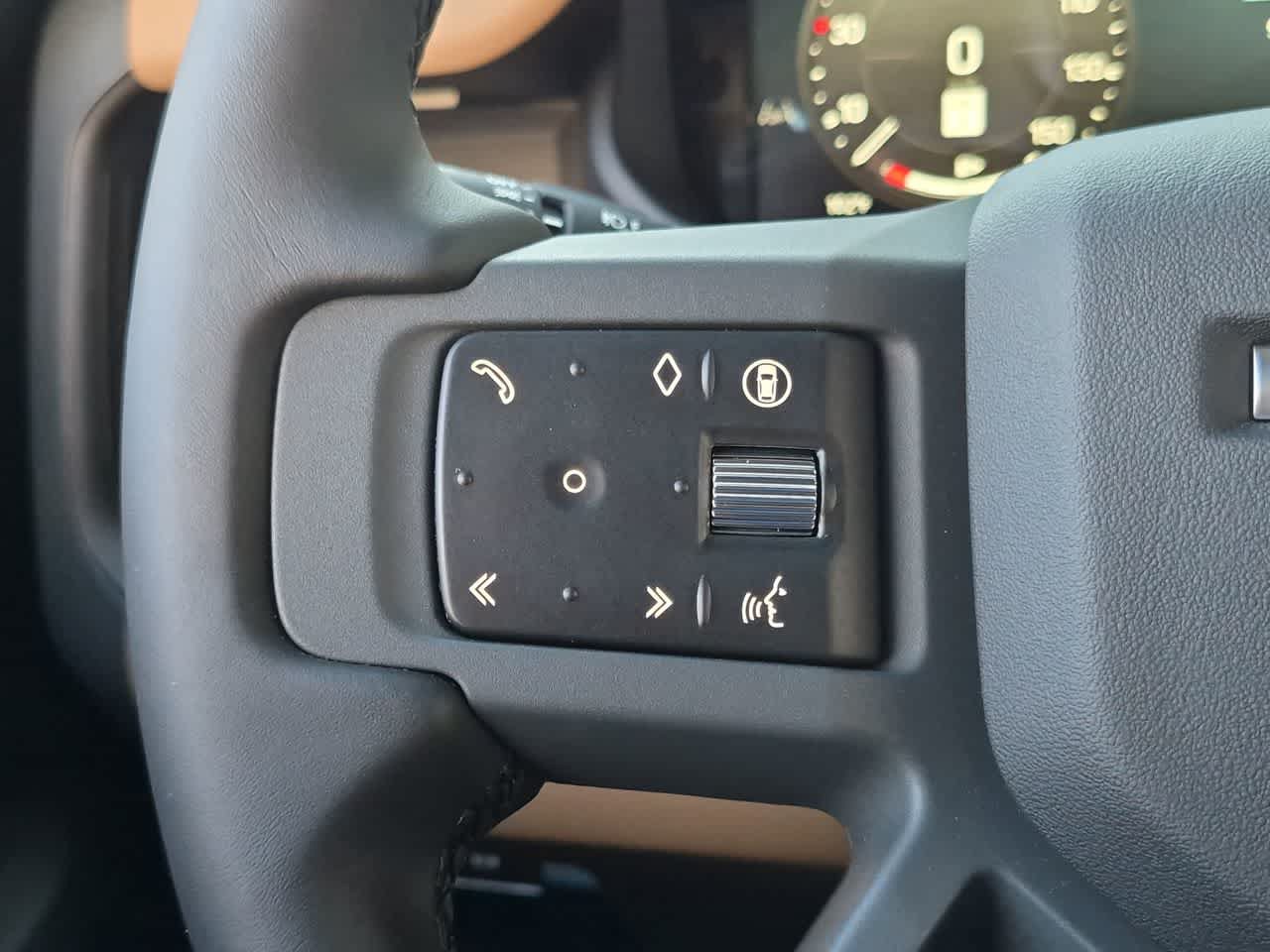 New 2026 Land Rover Defender 110 X-Dynamic SE AWD/4WD image 26