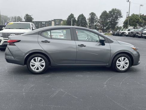 Used 2025 Nissan Versa S FWD image 8
