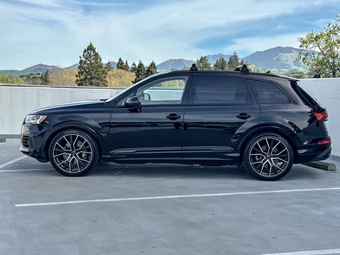 Used 2020 Audi Q7 3.0T Prestige image 2