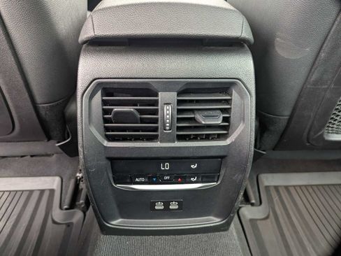 Used 2021 BMW 330i xDrive Sedan w/ Premium Package AWD/4WD image 19