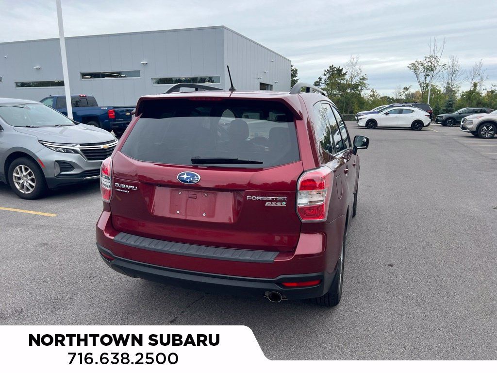 Used 2014 Subaru Forester 2.5i Limited AWD/4WD image 6