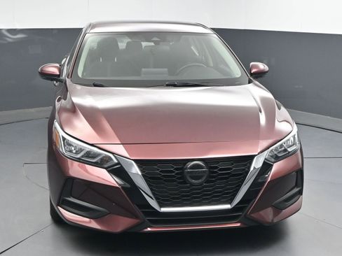 Used 2020 Nissan Sentra SV image 2