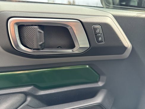 Used 2024 Ford Bronco Big Bend image 16