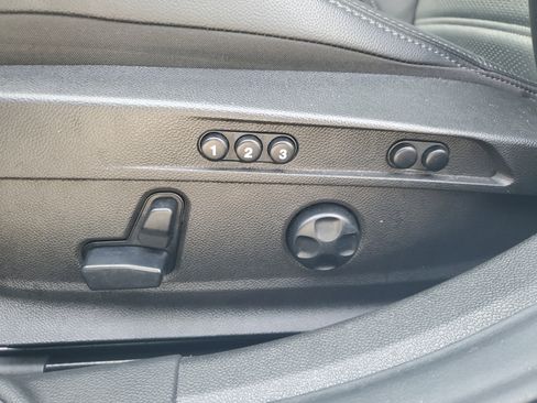 Used 2022 Alfa Romeo Giulia Veloce image 16