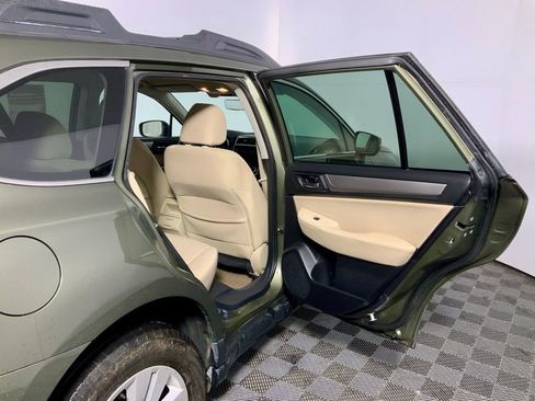 Used 2019 Subaru Outback 2.5i Premium image 29